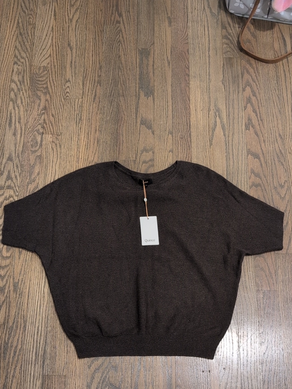 Quince Short Sleeve Cotton/Cashmere Knit Top in Dark Brown **Small Hole